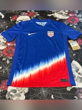 NWT 2024 NIKE DRI-FIT TEAM USA KIDS SOCCER FUTBOL JERSEY SIZE MEDIUM
